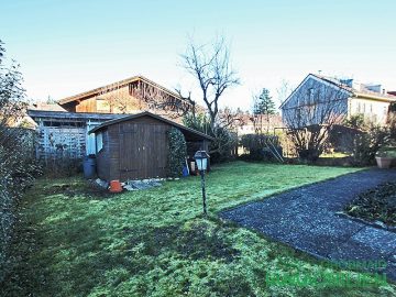 Gartenhäuschen - Familienfreundliche Wohnlage mit Gestaltungsspielraum auf sehr großem Grundstück