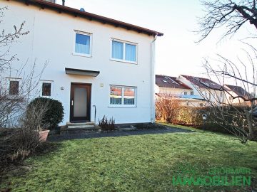 Eingang - Familienfreundliche Wohnlage mit Gestaltungsspielraum auf sehr großem Grundstück