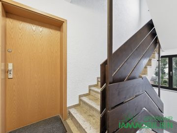 Eingang - Sonnige Wohnung mit Balkon & TG-Stellplatz in ruhigem München-Hadern