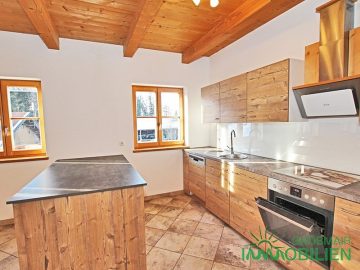 Küche - Charmante Landhauswohnung auf zwei Ebenen im idyllischen Weiler