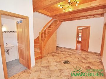 Eingangsbereich - Charmante Landhauswohnung auf zwei Ebenen im idyllischen Weiler